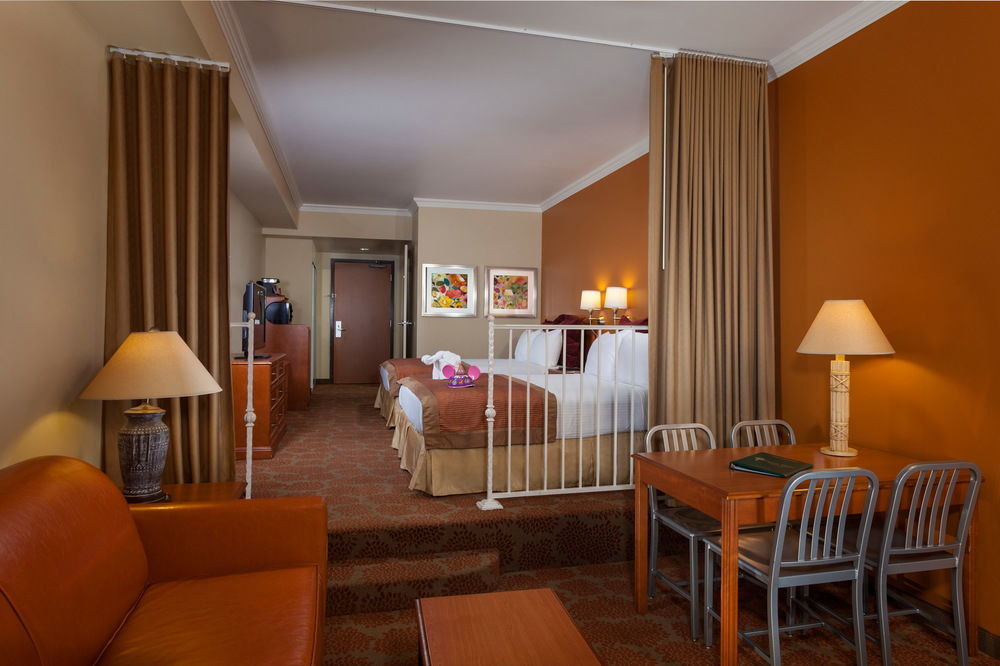 Desert Palms Hotel & Suites Anaheim Resort Extérieur photo