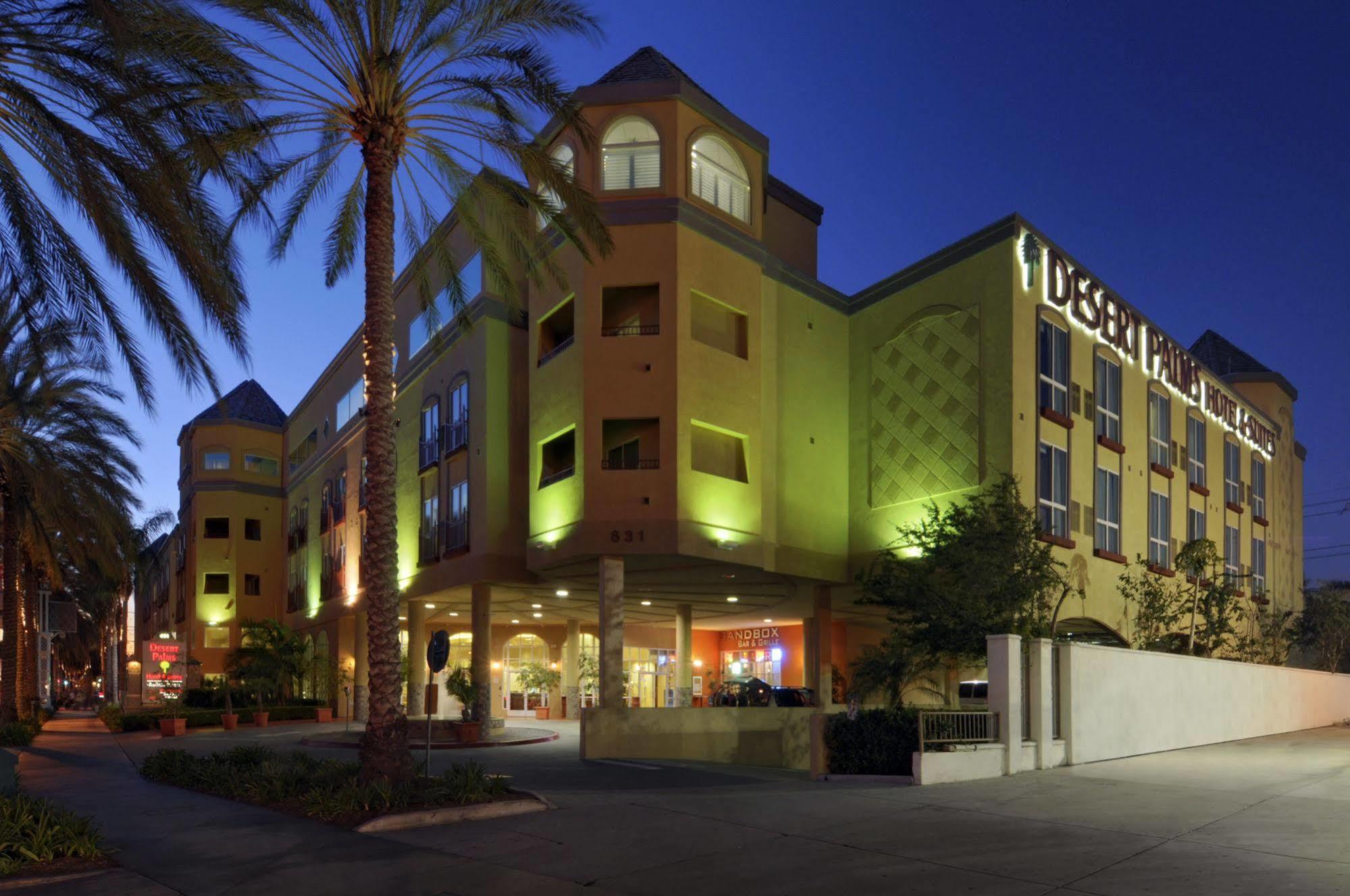 Desert Palms Hotel & Suites Anaheim Resort Extérieur photo